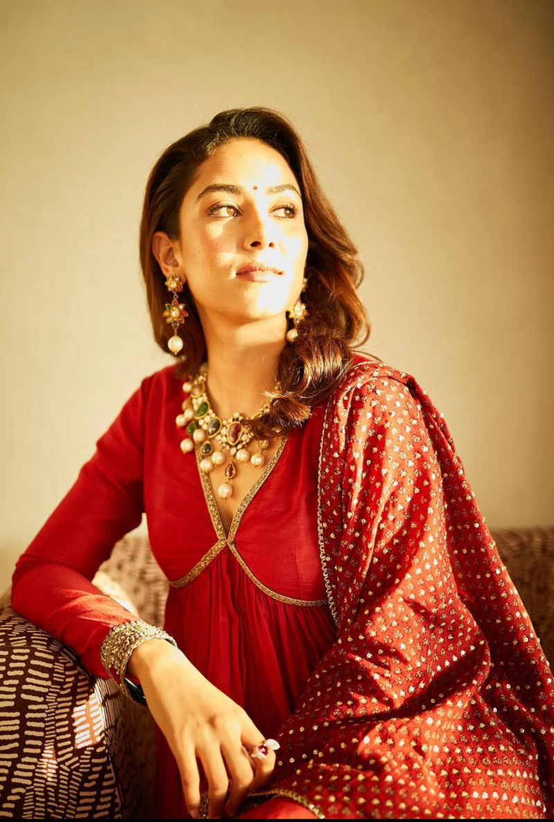 Meera Rajput Kapoor In Hawayein Cross Yoke Embroidered Sharara Set
