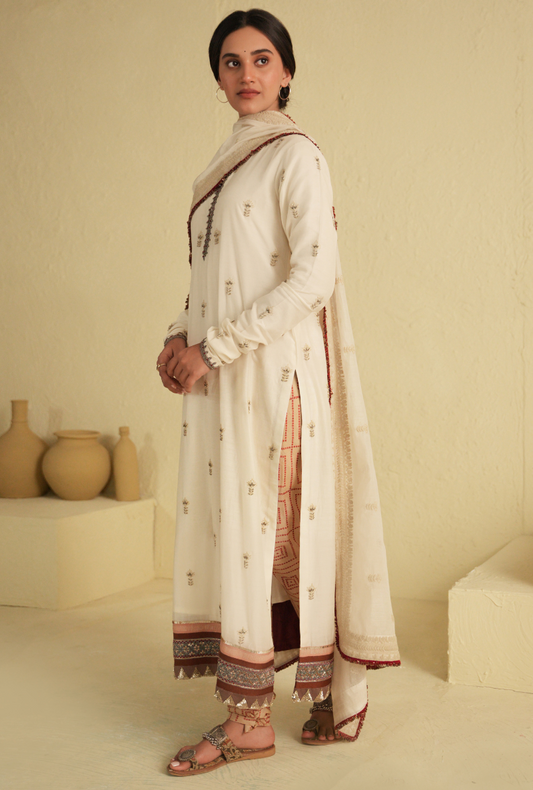 Rangreza Ivory Straight Cut Kurta & Churidar Set