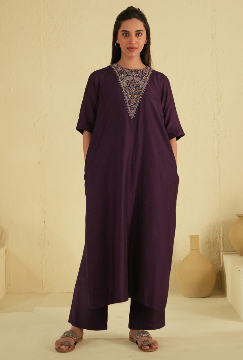 Rangreza Dark Purple Kurta Set With Lotus Motif Silk Organza Dupatta