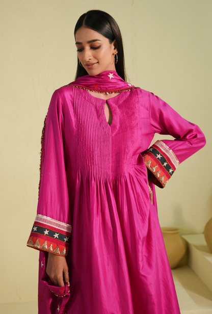 Rangreza Hot Pink Pintuck Kurta Set