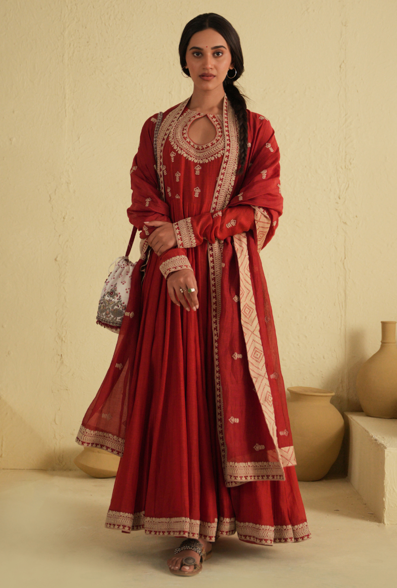 Rangreza Tomato Red Silk Chanderi Kaldiar Kurta Set With Allover Butis Dupatta