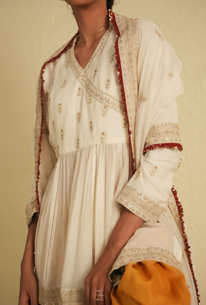Rangreza Angrakha Dhoti Kurta Set