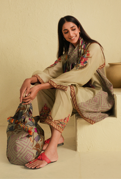 Rangreza Side Gathered Dull Green Kurta Set