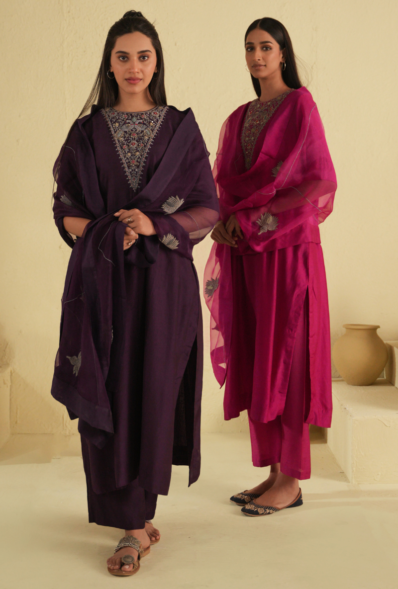 Rangreza Dark Purple Kurta Set With Lotus Motif Silk Organza Dupatta
