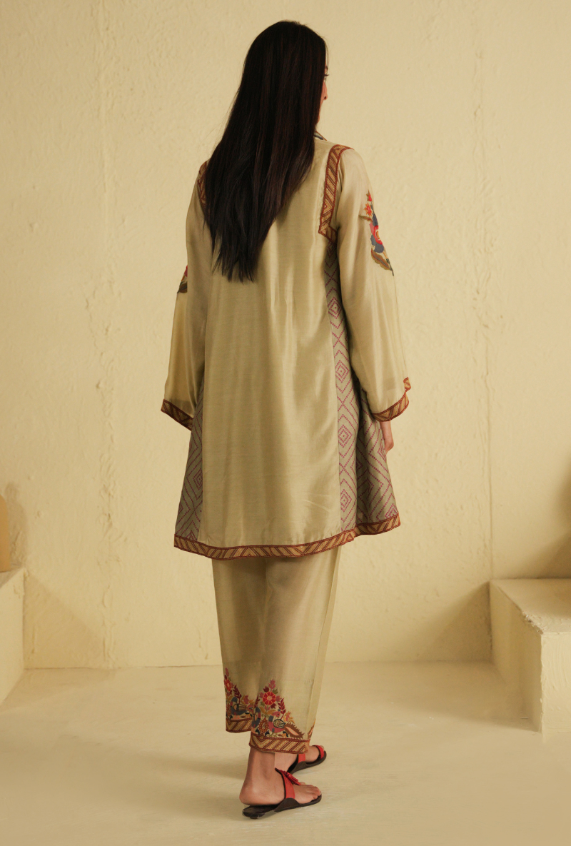 Rangreza Side Gathered Dull Green Kurta Set