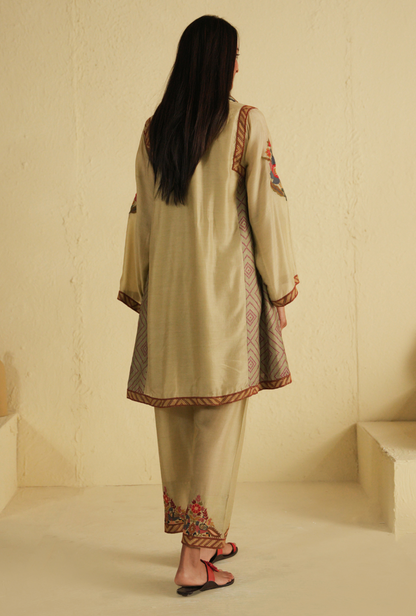 Rangreza Side Gathered Dull Green Kurta Set