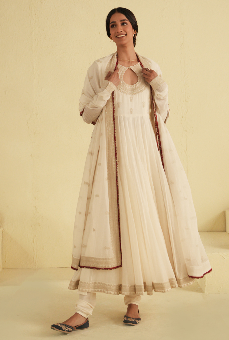 Rangreza Ivory Chanderi Silk Kurta Set With allover Butis Dupatta