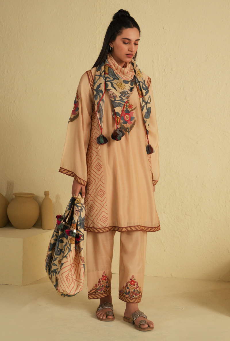 Rangreza Side Gathered Pastel Pink Kurta Set