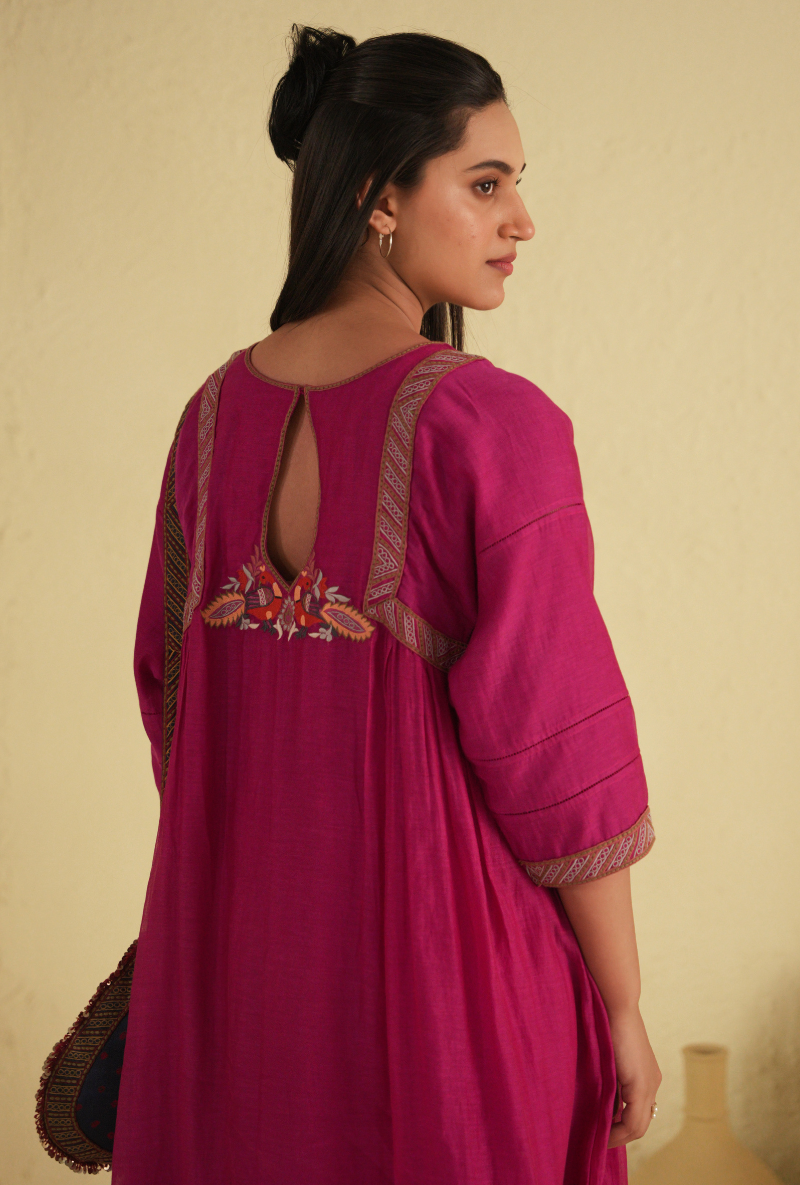 Rangreza Hot Pink Peacock Side Gathered Kurta Set