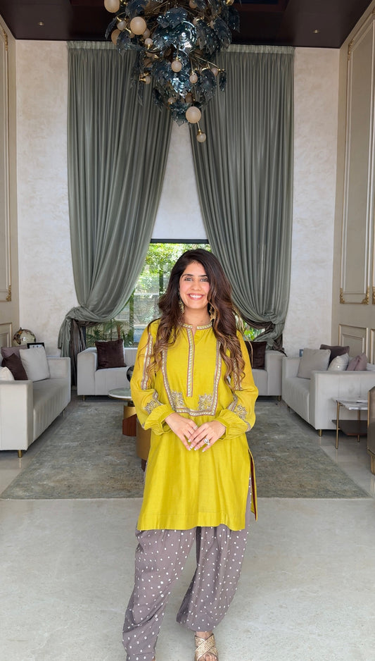 A Statement in Silk and Bandhej