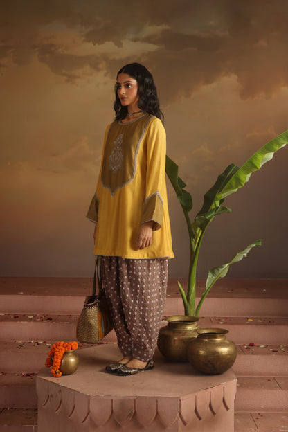 Kripa Sauterne Yoke Kurta Dhoti Salwar Bandhej Set