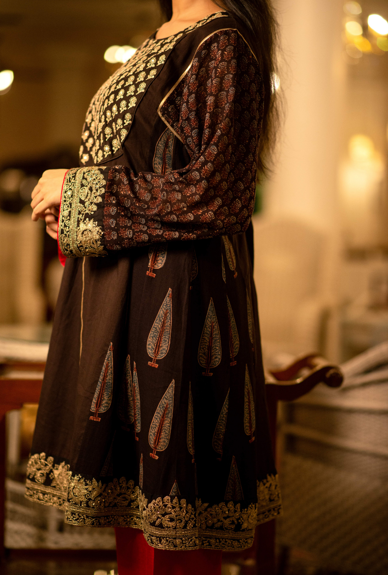 Hasti Red Chogha Set