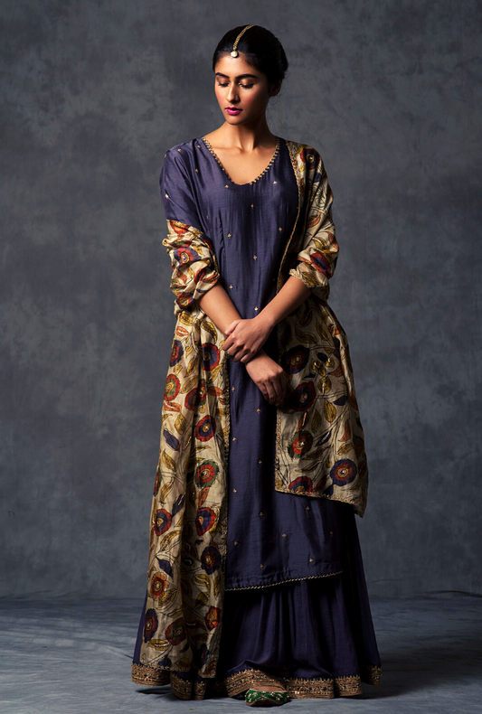 Chandni Dark Grey Kurta With Ivory Dupatta
