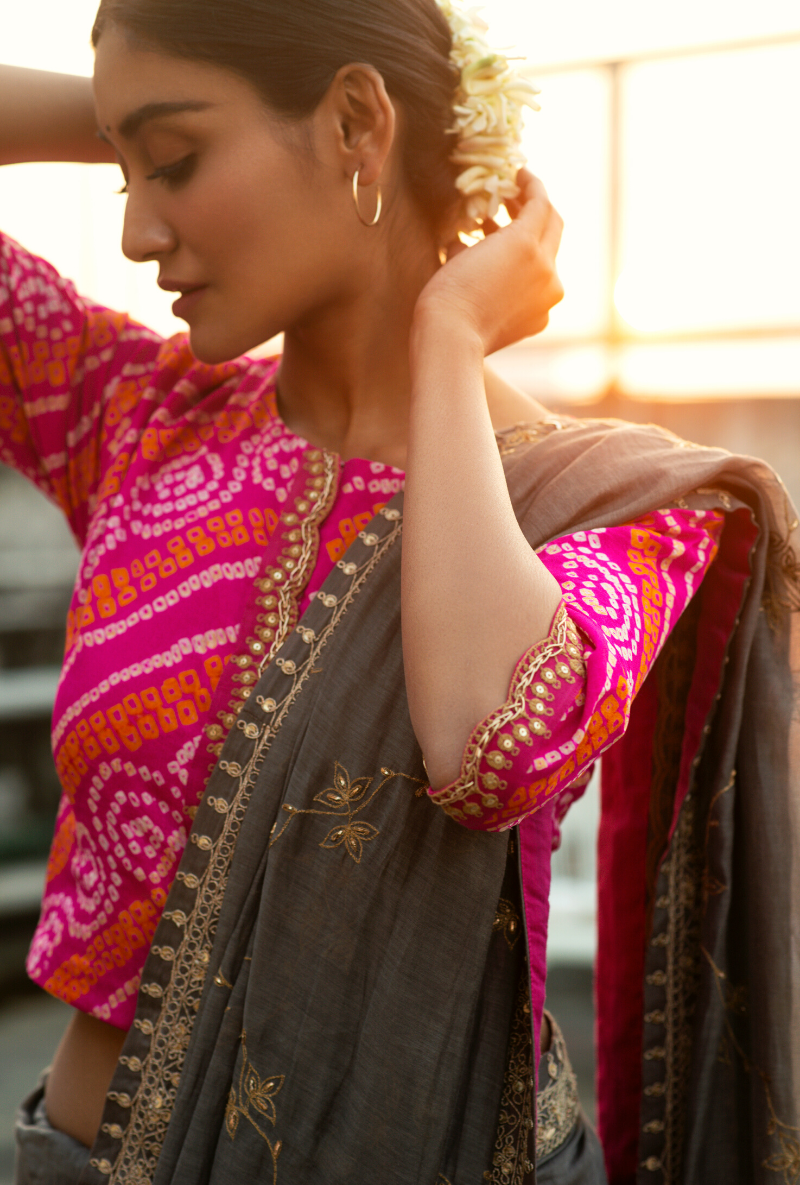 Sakhi Pink & Grey Chanderi Saree Set