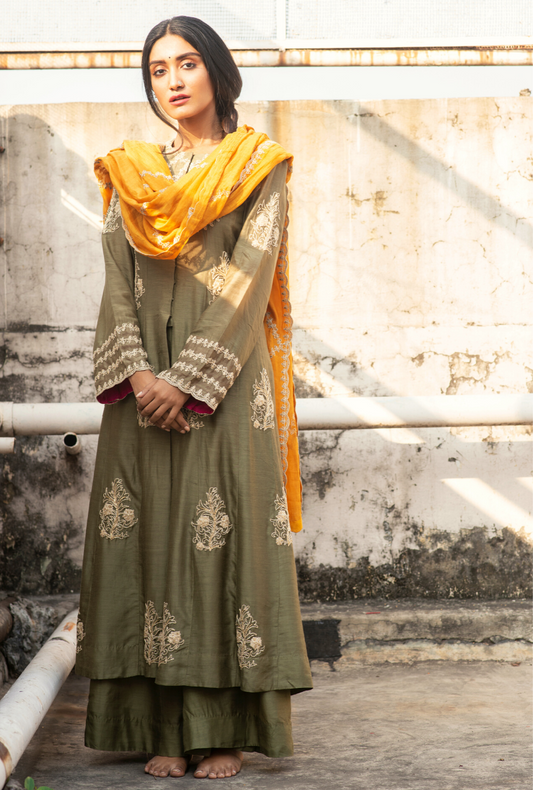 Sakhi Powder Green & Mustard Kurta Set