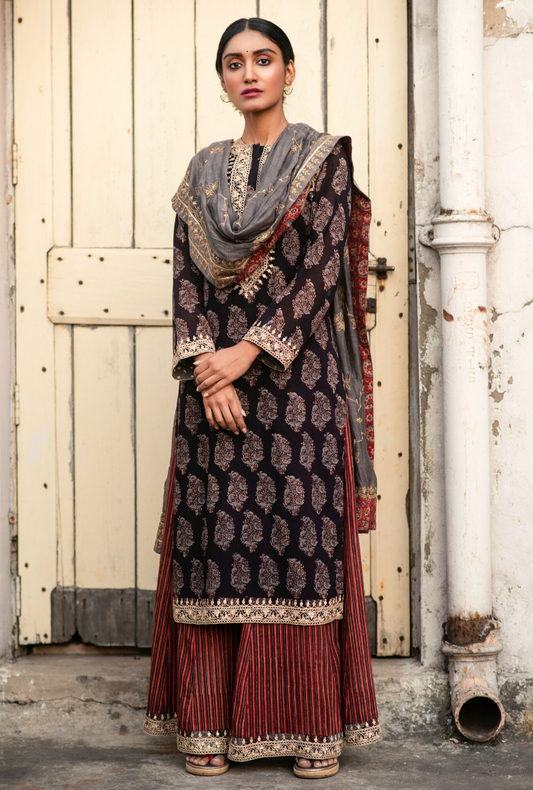 Sakhi Maroon & Black Palazzo Set