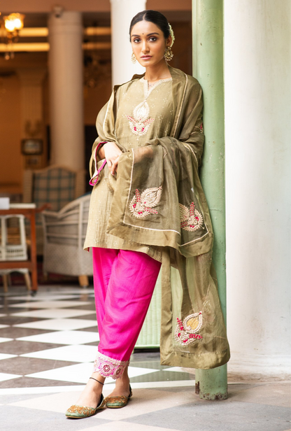 Hasti Green Bandhej Short Kurta Set