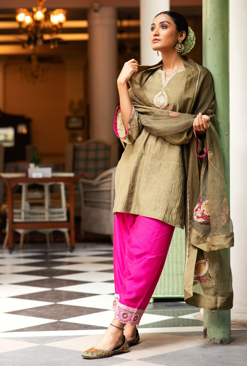 Hasti Green Bandhej Short Kurta Set
