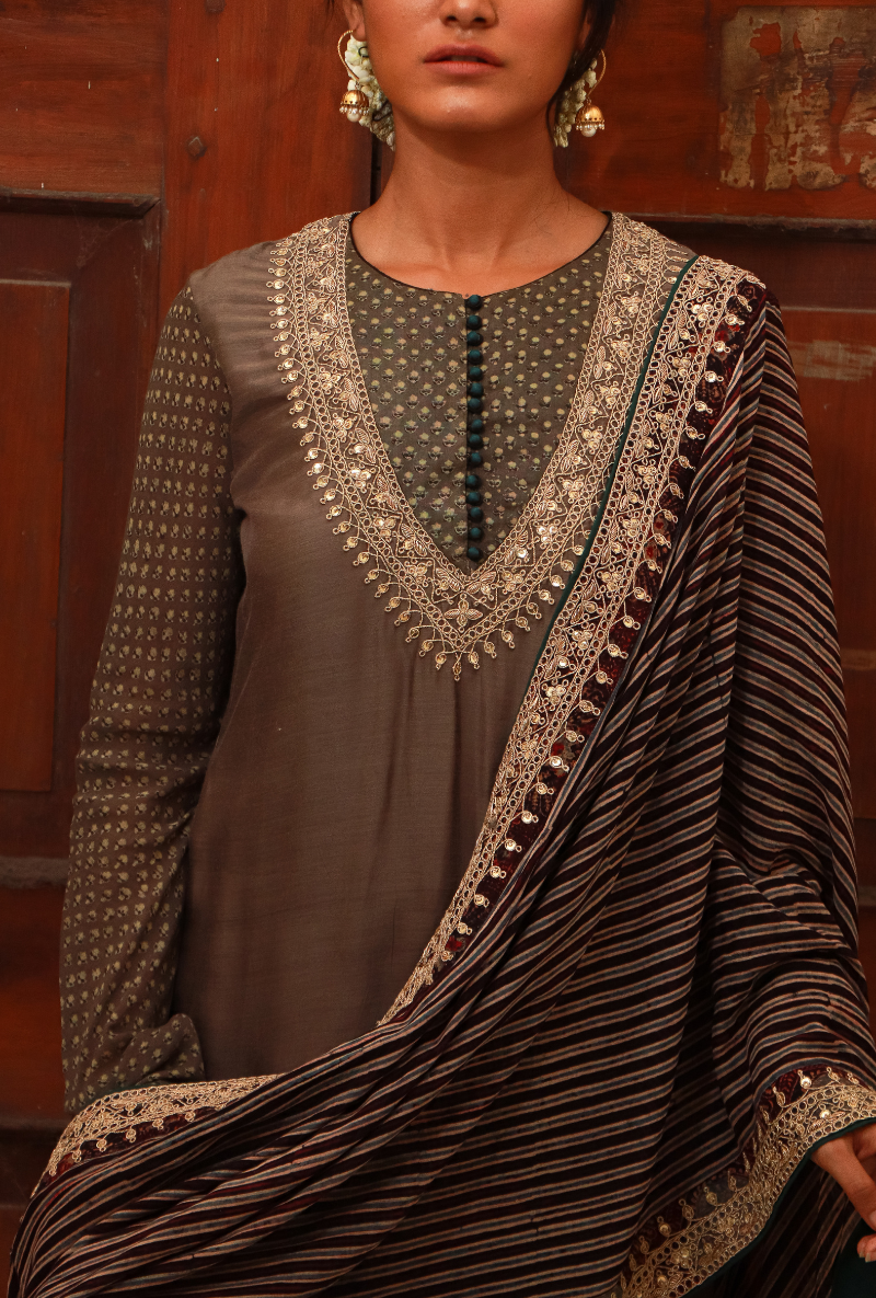 Shivani Girdhar In Gudiya Earth Grey Kurta Set Sushram
