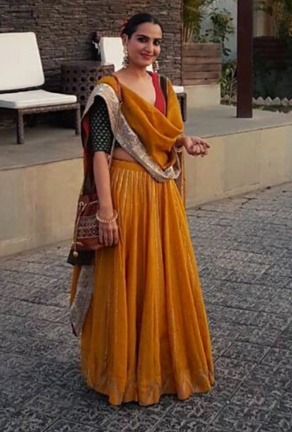 Kavita Goyal In Gudiya Green & Mustard Lehenga Set