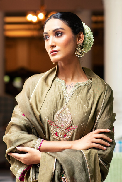 Hasti Green Bandhej Short Kurta Set