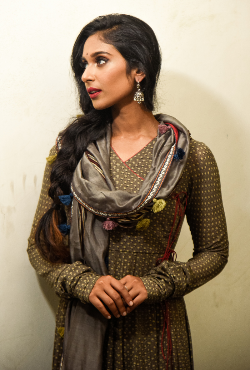 Earth Grey Kalidar Angarakha Set
