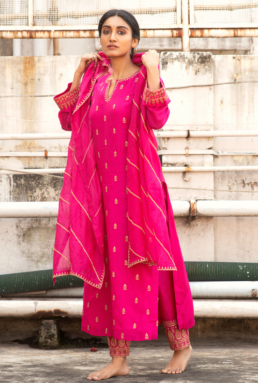 Sakhi Rani Pink Kurta Set