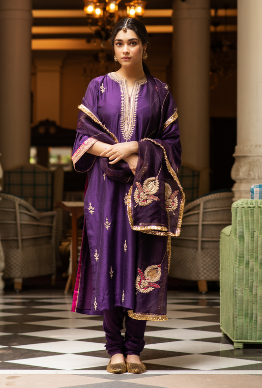 Hasti Straight Paisley Kurta Set