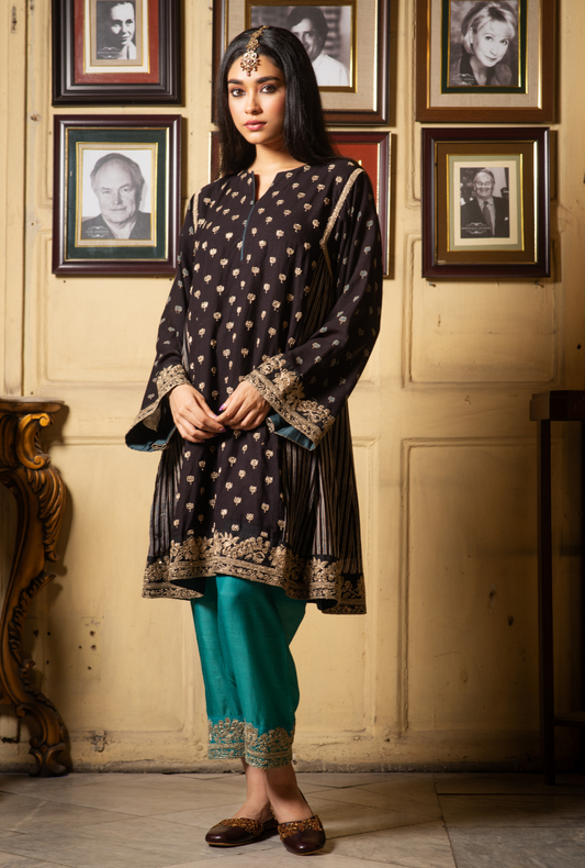 Hasti Turquoise Chogha Set