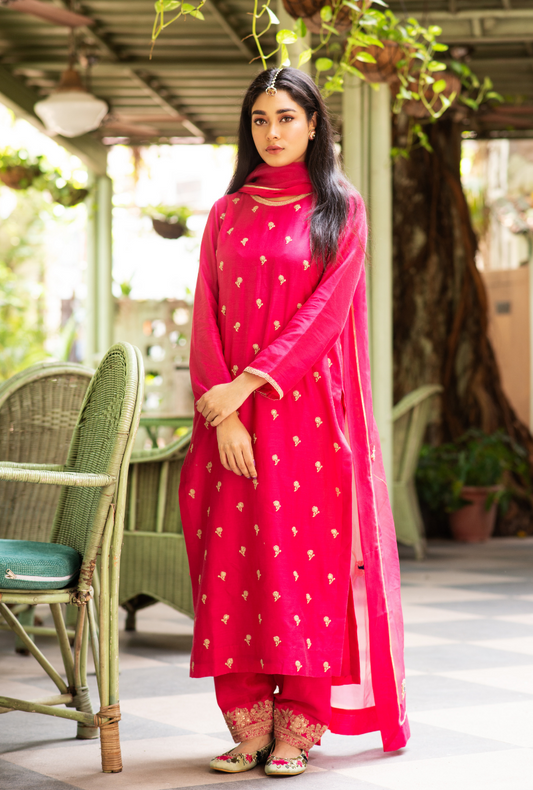 Hasti Evergreen Raspberry Buti Kurta Set