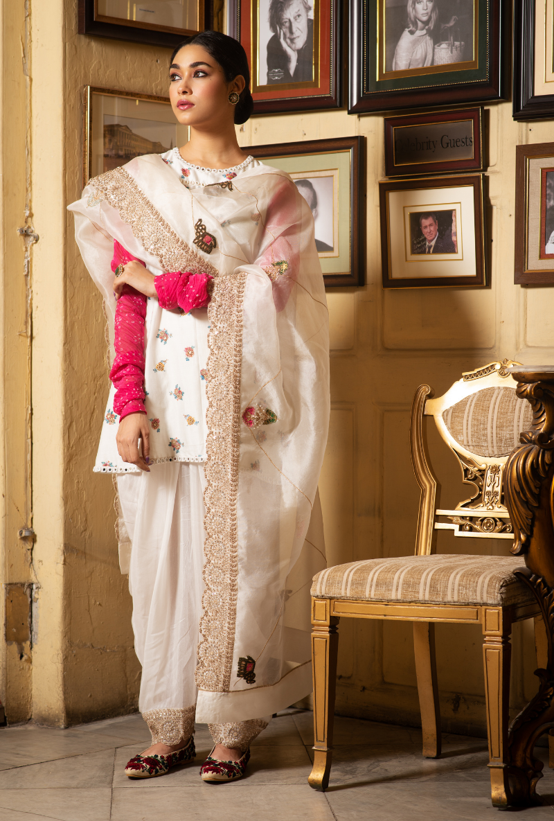 Hasti White Flower Dhoti Set