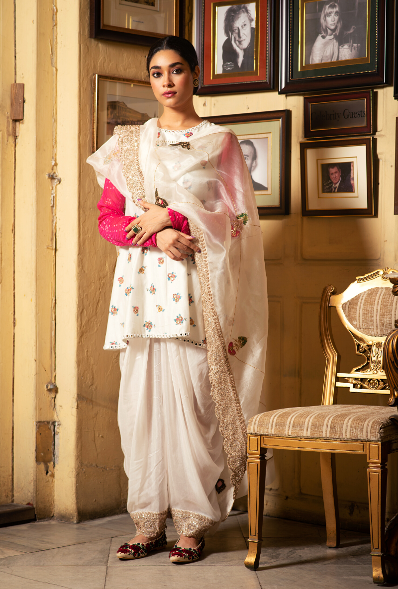 Hasti White Flower Dhoti Set