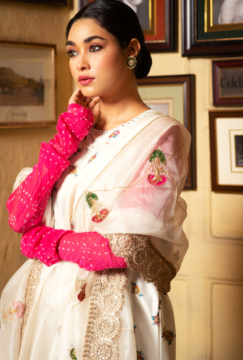 Hasti White Flower Dhoti Set