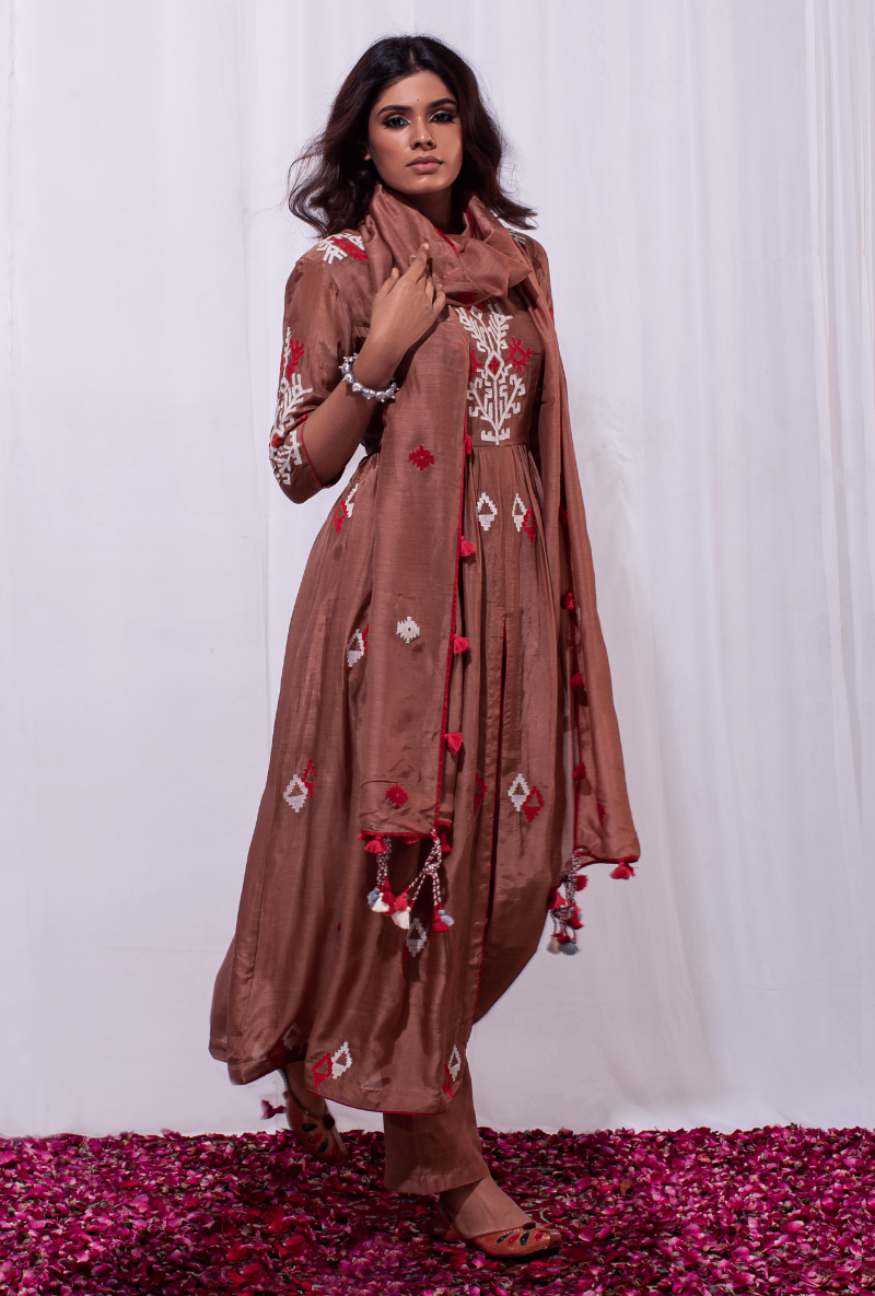 Mast Qalandar Cafe Gather Set