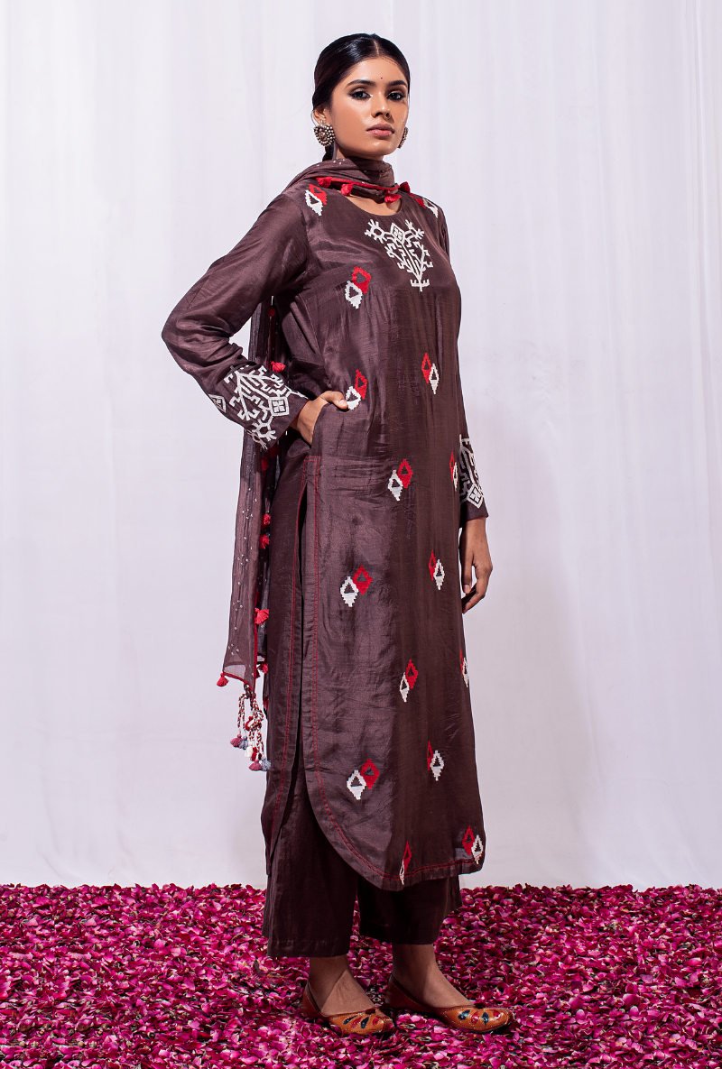 Mast Qalandar Deep Taupe Straight Kurta Set