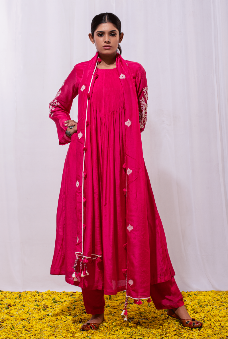 Mast Qalandar Raspberry Jamdani Pintuck Set
