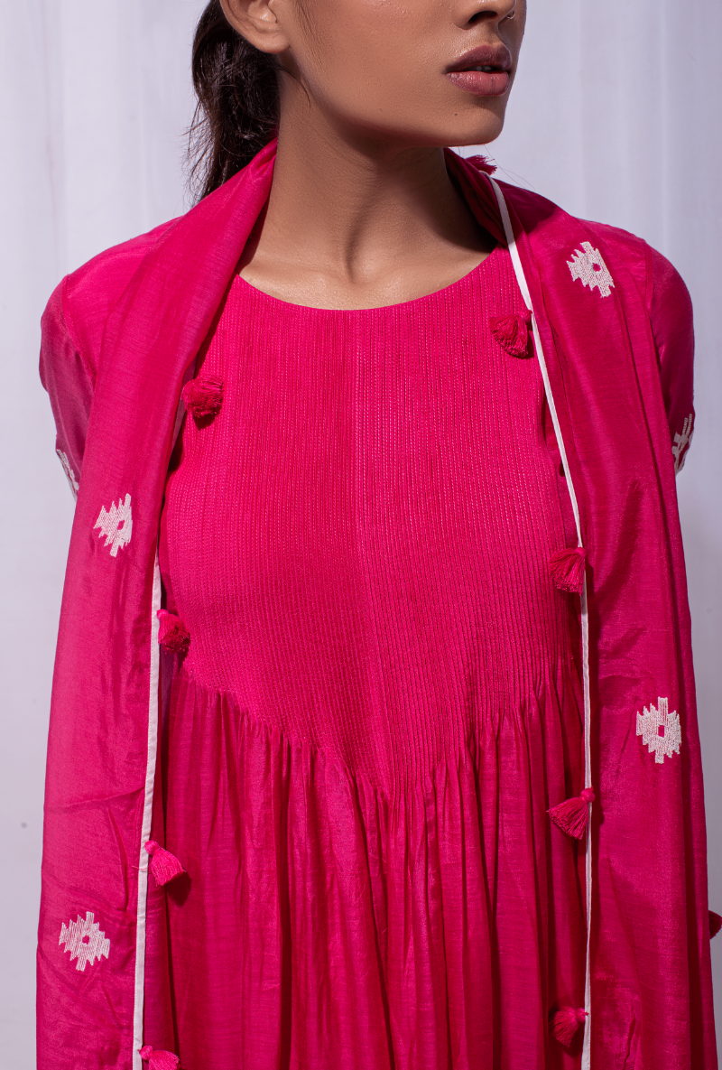 Mast Qalandar Raspberry Jamdani Pintuck Set