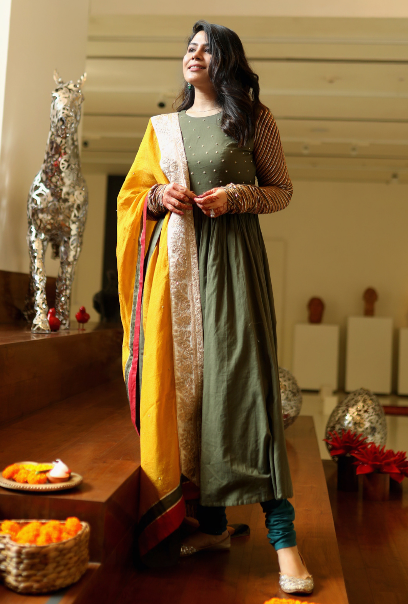 Chikky Goenka In Gudiya Kale & Mustard Anarkali Set