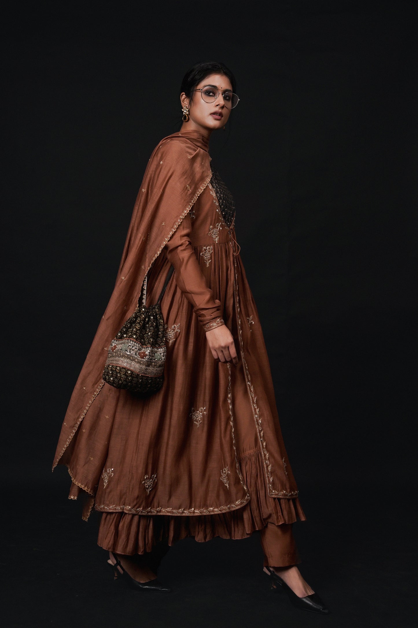 Hawayein Hazelnut Ruching Kurta Set