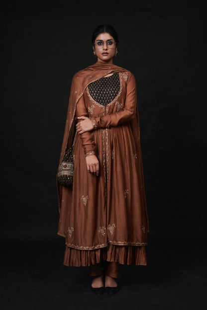 Hawayein Hazelnut Ruching Kurta Set