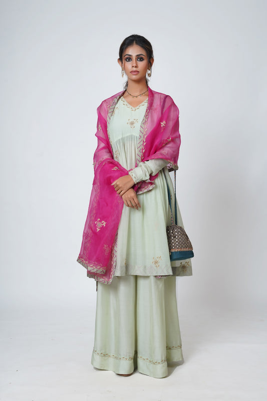 Hawayein Mint Green Inverted V Cut Kurta Set