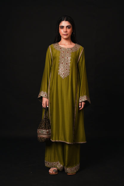 Hawayein Pine Side Gather A-Line Kurta Set